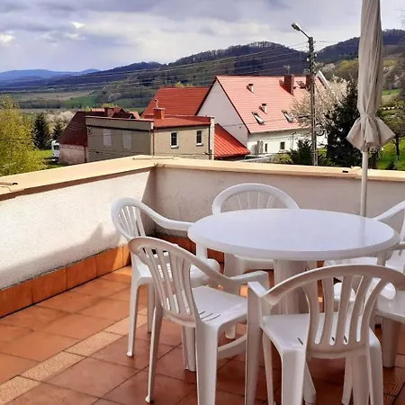 Bed & Breakfast Dom Pod Rozami Srebrna Góra