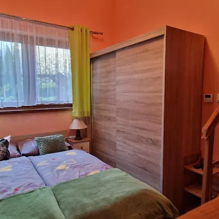 Dom Pod Rozami Bed & Breakfast 3*