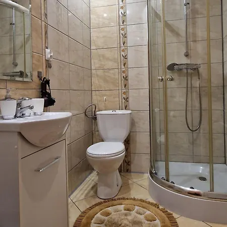 Dom Pod Rozami Bed & Breakfast 3*